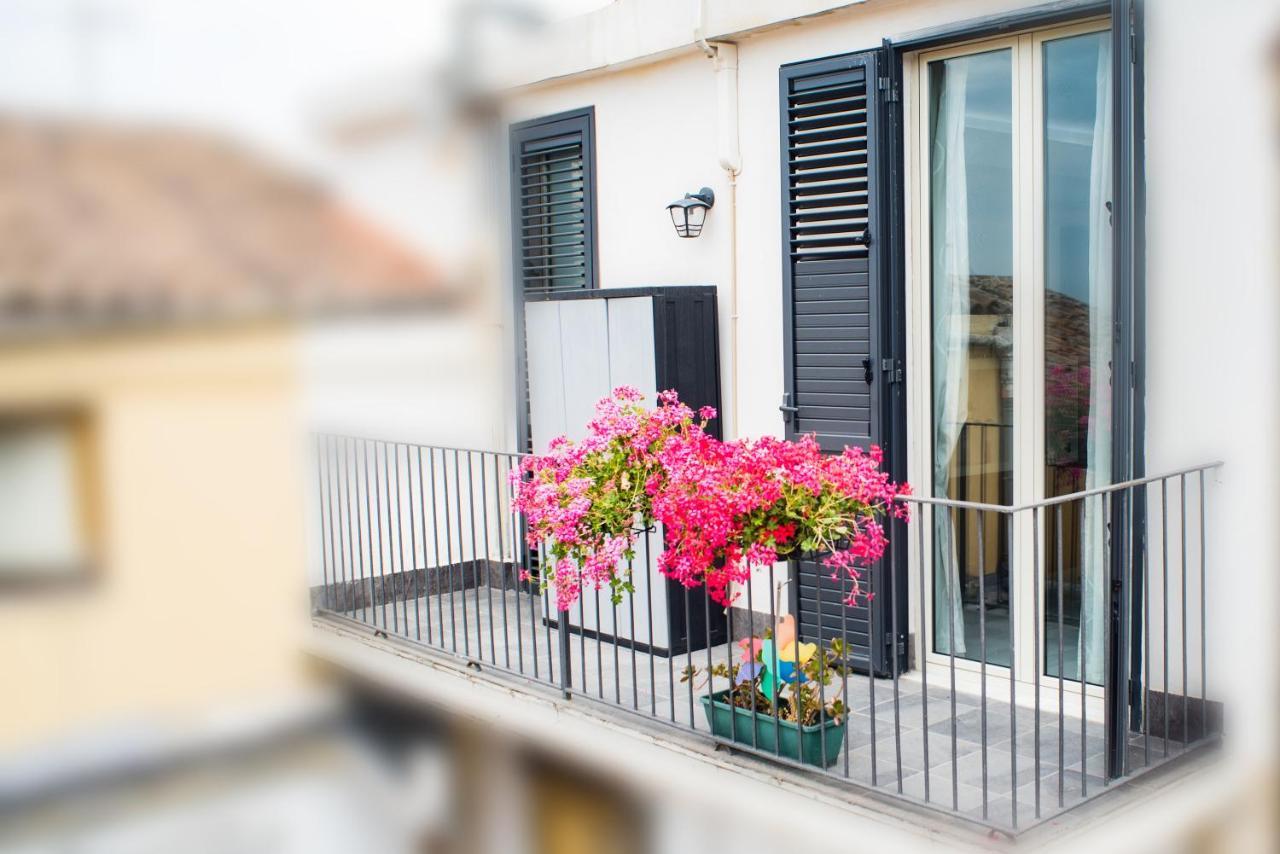 Alessia Apartment Panoramic View Catania Bagian luar foto